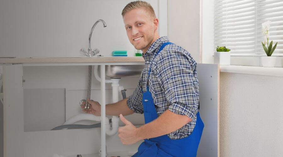 Expert burst pipe repair services in Purdin, MO